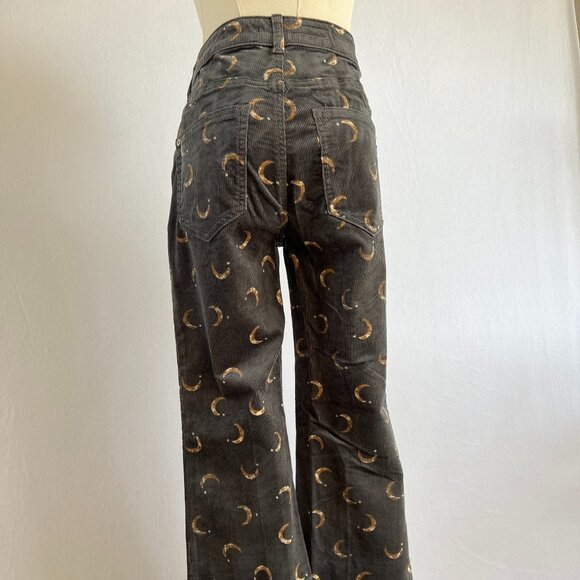 Anthropologie Pilcro "The Icon"Corduroy Moon Print Flares – Celestial & Chic! 🌙 - Picture 3 of 8